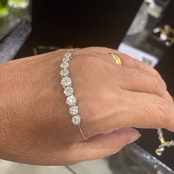 Diamond Bracelet- 3.54 Carats in 14K Gold & Some 23.5K Gold Bangles - Picture 4 of 14